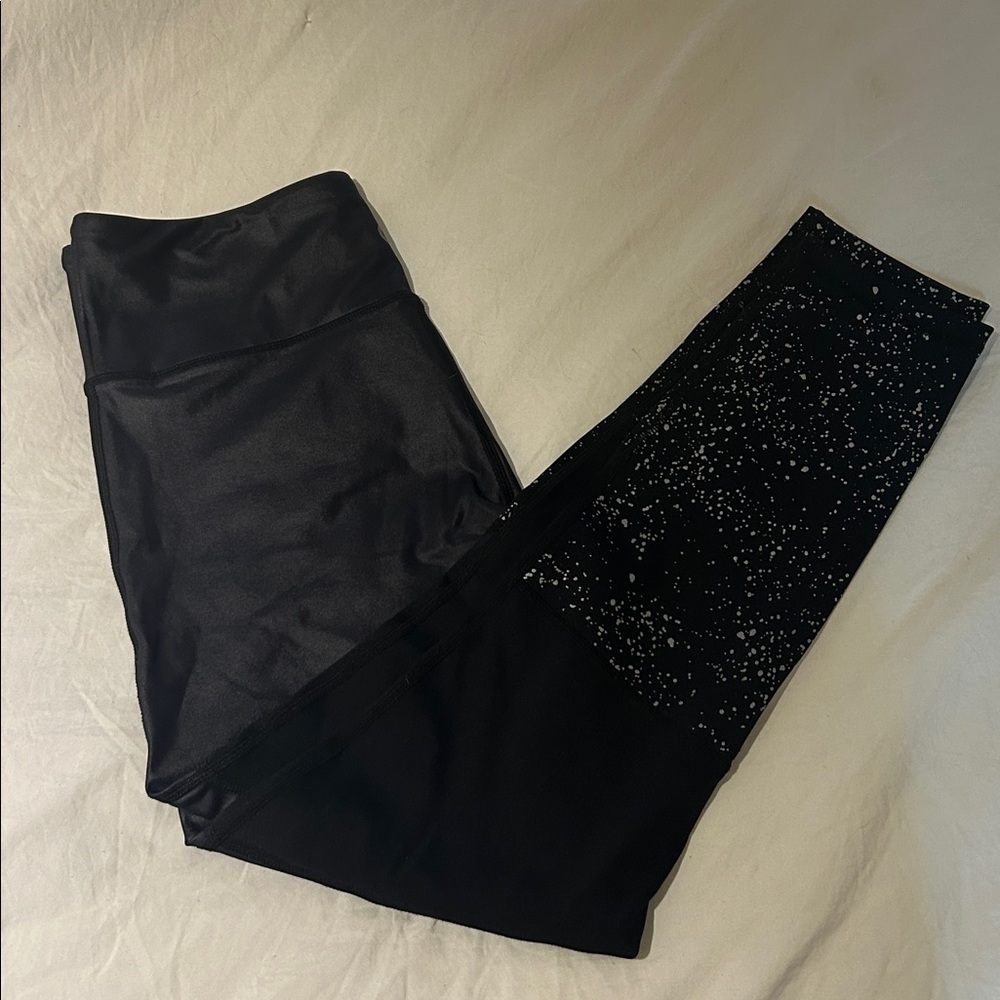 Zyia Black Leggings with White Speckle Design